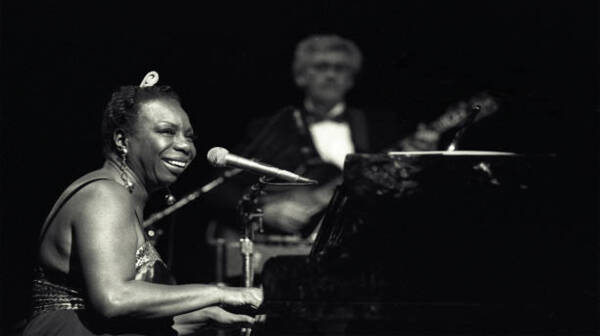 How Oakland’s Revolutionary Spirit (with a side of Nina Simone) Is Reviving Pop Music