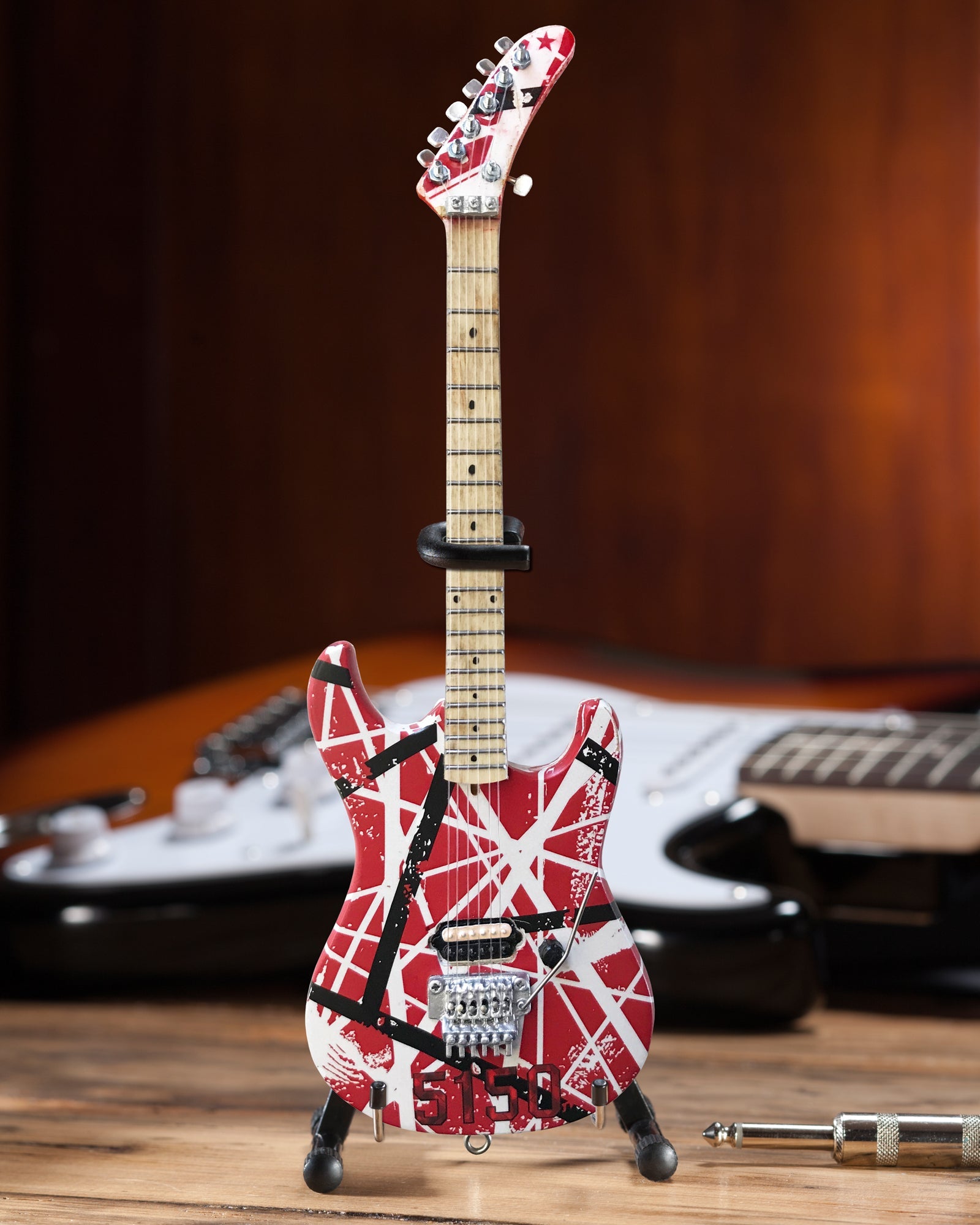 *NEW - EVH 5150 EDDIE VAN HALEN MINI GUITAR REPLICA COLLECTIBLE - OFFICIALLY LICENSED