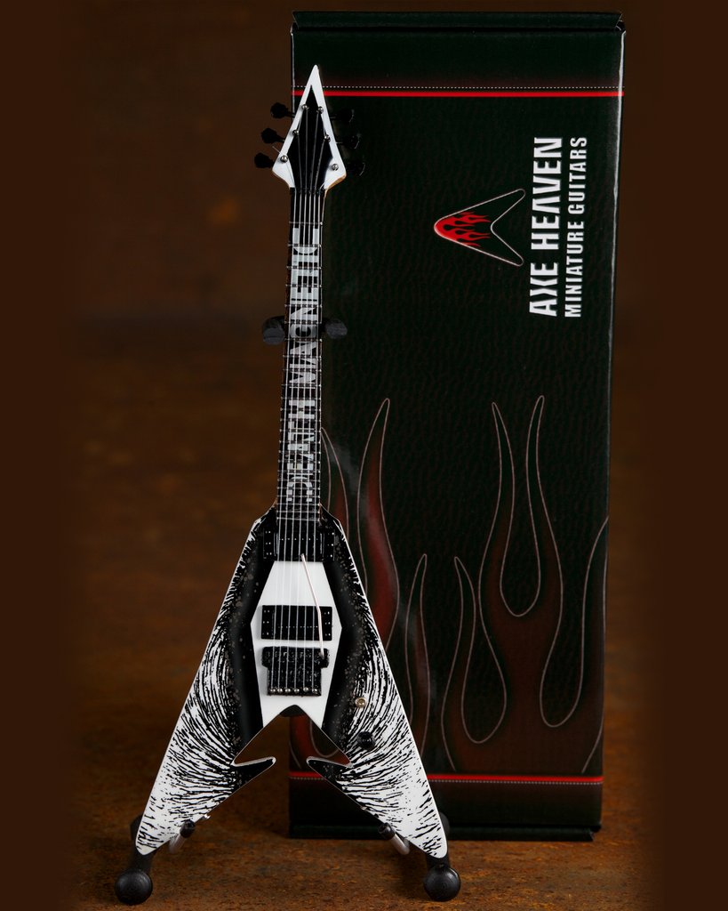 METALLICA - KIRK HAMMETT - DEATH MAGNETIC V MINI GUITAR