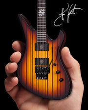 OFFICIALLY LICENSED SYNYSTER GATES FR USA SIGNATURE SCHECTER MINI GUITAR FROM AVENGED SEVENFOLD