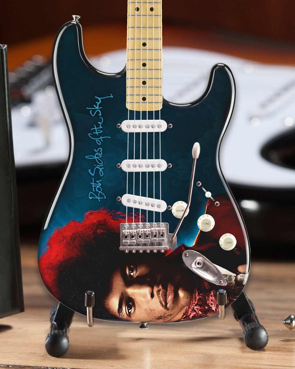 JIMI HENDRIX BOTH SIDES OF THE SKY MINI FENDER' STRAT' GUITAR MODEL OFFICIALLY LICENSED