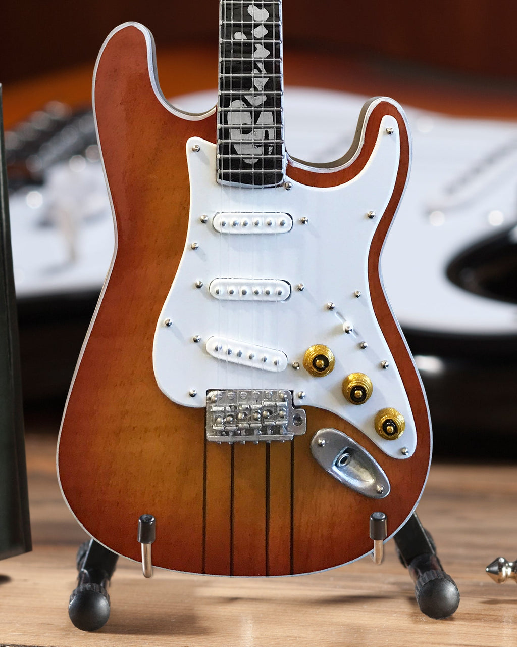 STEVIE RAY VAUGHAN SIGNATURE HAMILTONE MINIATURE GUITAR REPLICA