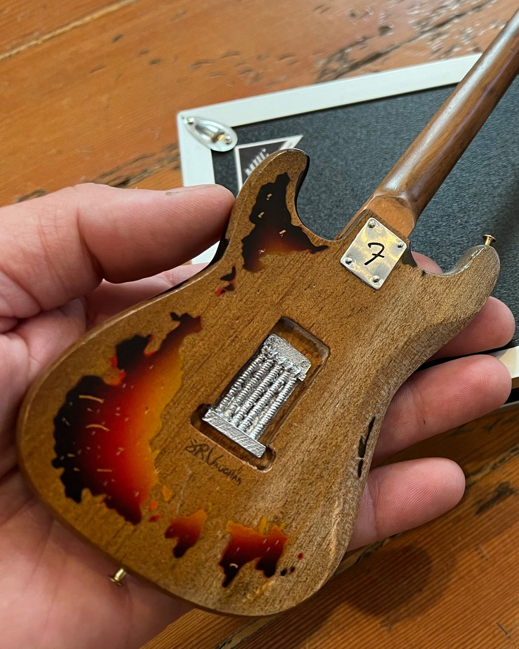 MINI CASE & GUITAR STEVIE RAY VAUGHAN SRV #1 DISTRESSED MINI FENDER' STRAT' GUITAR REPLICA
