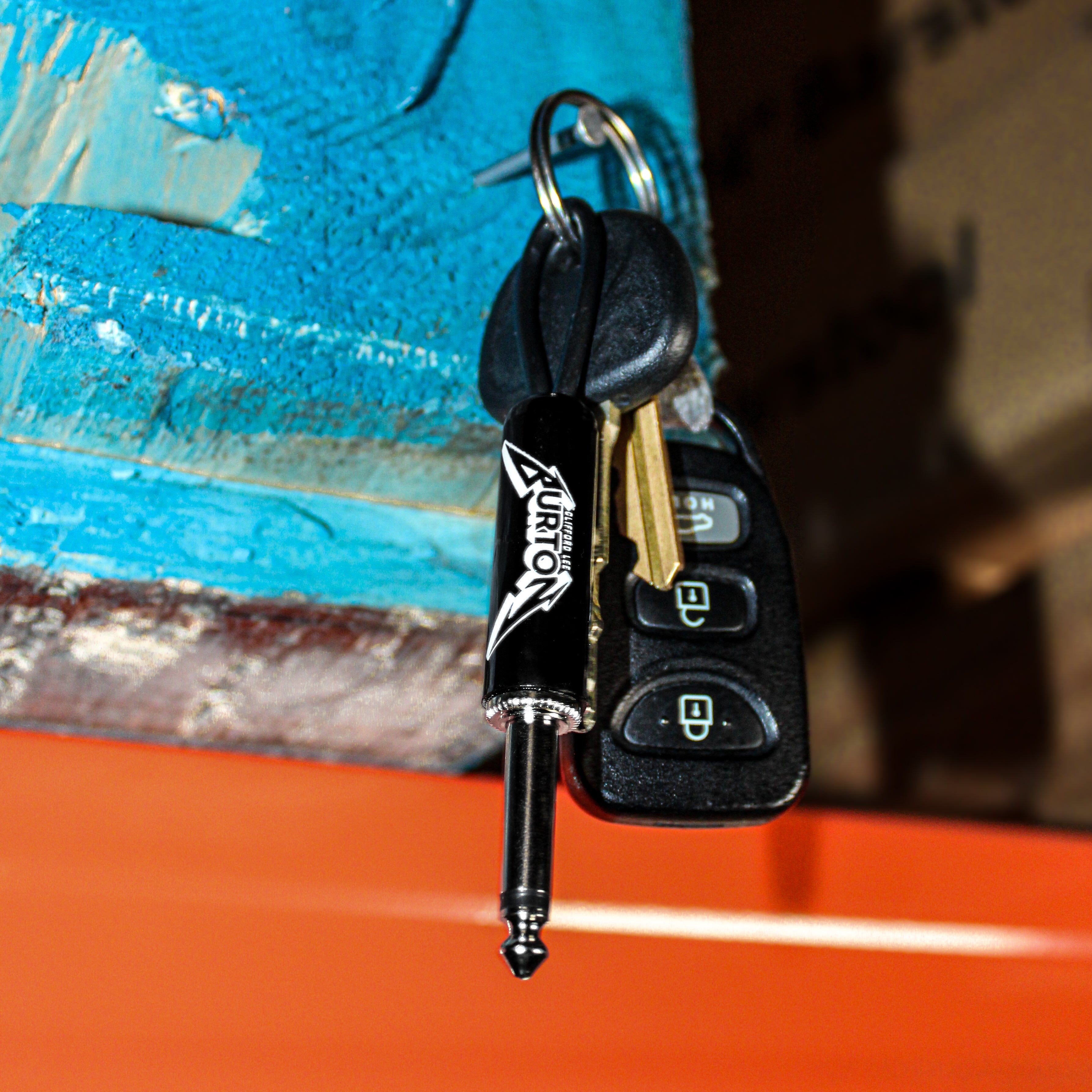CLIFF BURTON LOGO GUITAR PLUG KEYCHAIN