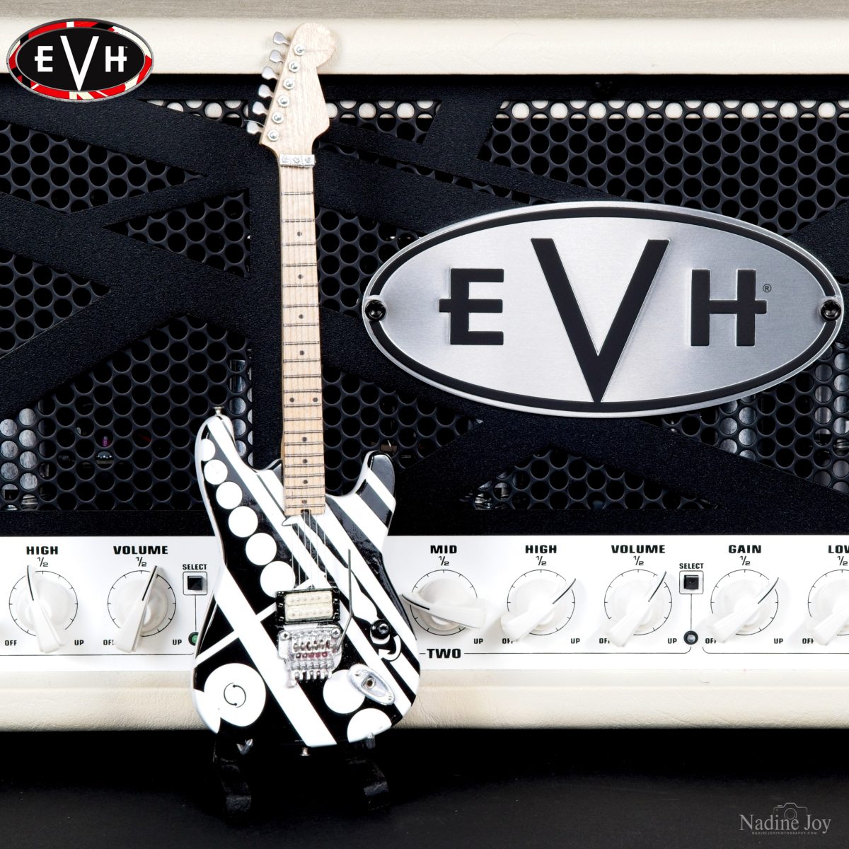 EDDIE VAN HALEN EVH'CIRCLES' MINI GUITAR REPLICA COLLECTIBLE - OFFICIALLY LICENSED