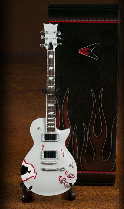 METALLICA - JAMES HETFIELD - SIGNATURE TRUCKSTER MINI GUITAR