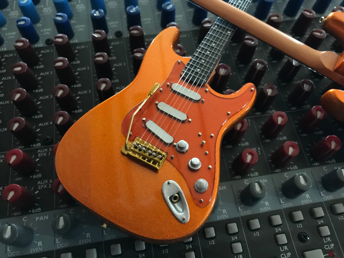 OFFICIALLY LICENSED KENNY WAYNE SHEPHERD MINI FENDER' STRAT' COPPERBOY GUITAR MODEL