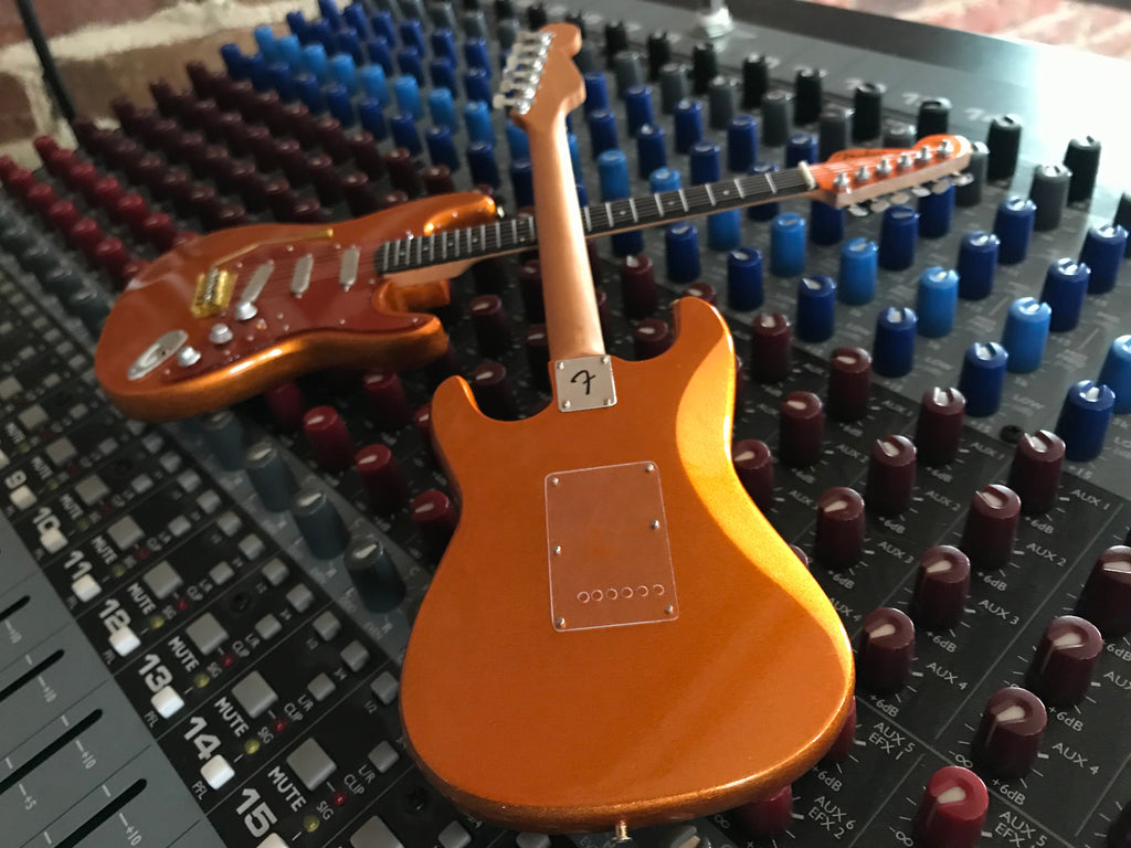 OFFICIALLY LICENSED KENNY WAYNE SHEPHERD MINI FENDER' STRAT' COPPERBOY GUITAR MODEL