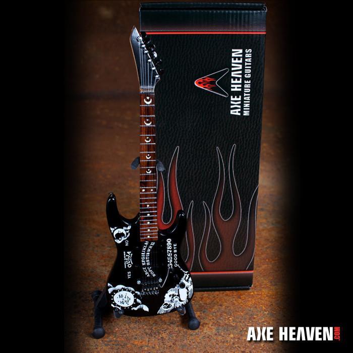 METALLICA - KIRK HAMMETT - SIGNATURE "OUIJA" MINI GUITAR