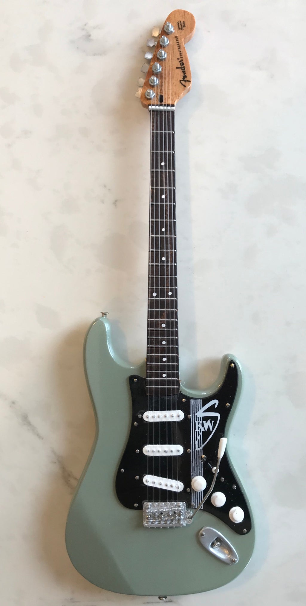 OFFICIALLY LICENSED KENNY WAYNE SHEPHERD MINI FENDER' STRAT' KWS GREEN SIGNATURE GUITAR MODEL