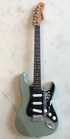 OFFICIALLY LICENSED KENNY WAYNE SHEPHERD MINI FENDER' STRAT' KWS GREEN SIGNATURE GUITAR MODEL