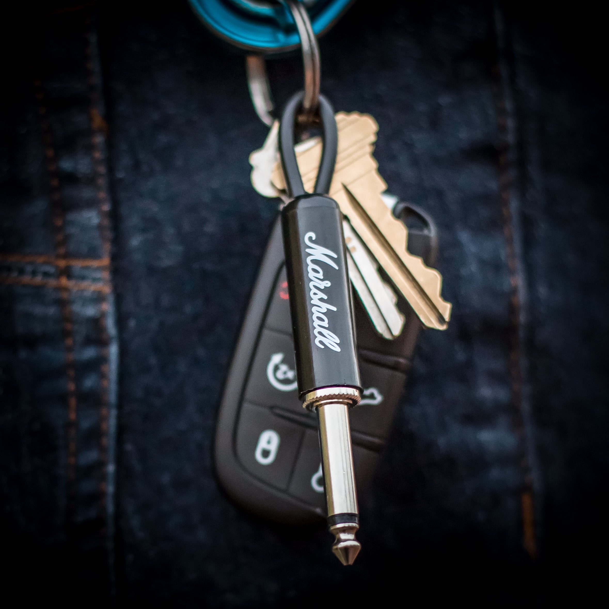 MARSHALL GUITAR PLUG KEYCHAIN