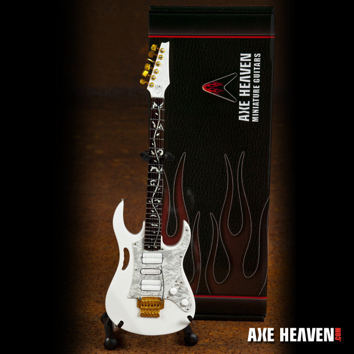 STEVE VAI MINIATURE GUITAR REPLICA COLLECTIBLE SET OF 3 FAMOUS JEM MODELS