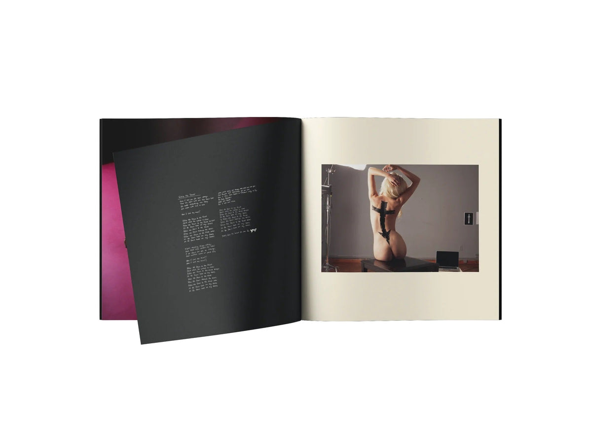 THE PRETTY RECKLESS 'GOING TO HELL' LP + BOOK (10th Anniversary, Plum Purple Vinyl)