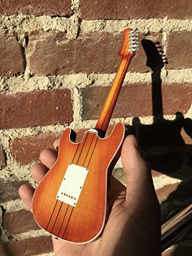 STEVIE RAY VAUGHAN - SIGNATURE HAMILTONE MINI GUITAR